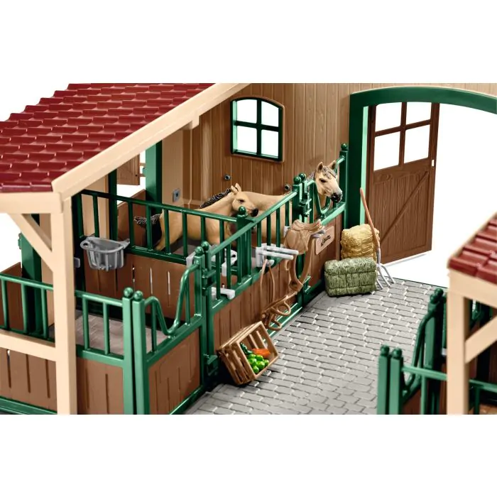 Schleich 42195 Stable with horses and accessories